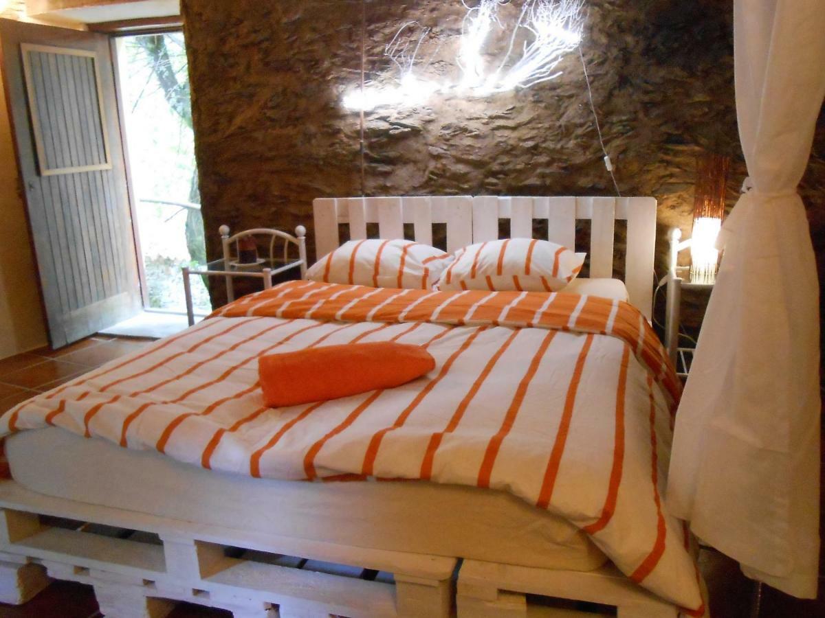 Watermill Moinho Garcia Hostel Pinheiro da Bemposta ภายนอก รูปภาพ